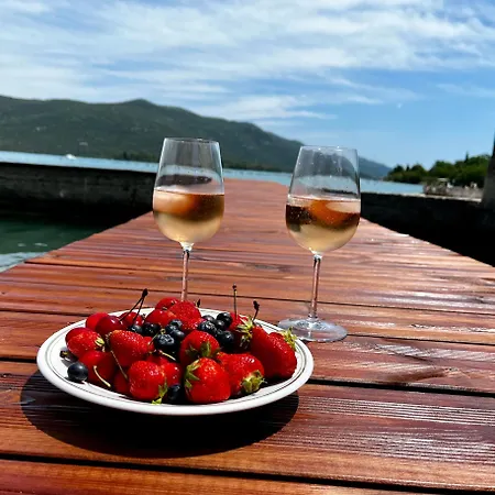 Luka Pavo Διαμέρισμα *