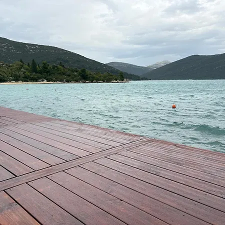 Luka Pavo Διαμέρισμα Ston